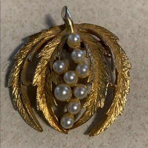 Torino gold tone faux pearl broach